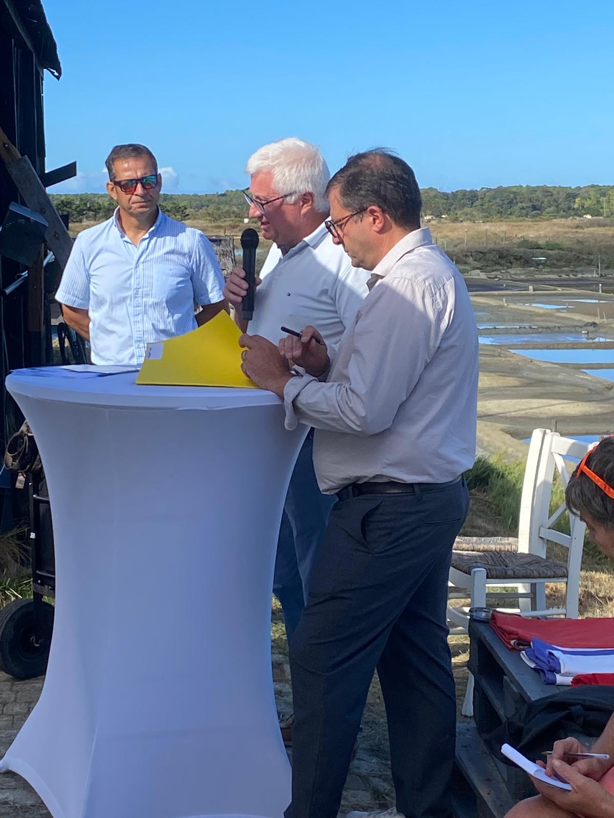 ASMG Inauguration du mât marais île d'olonne
