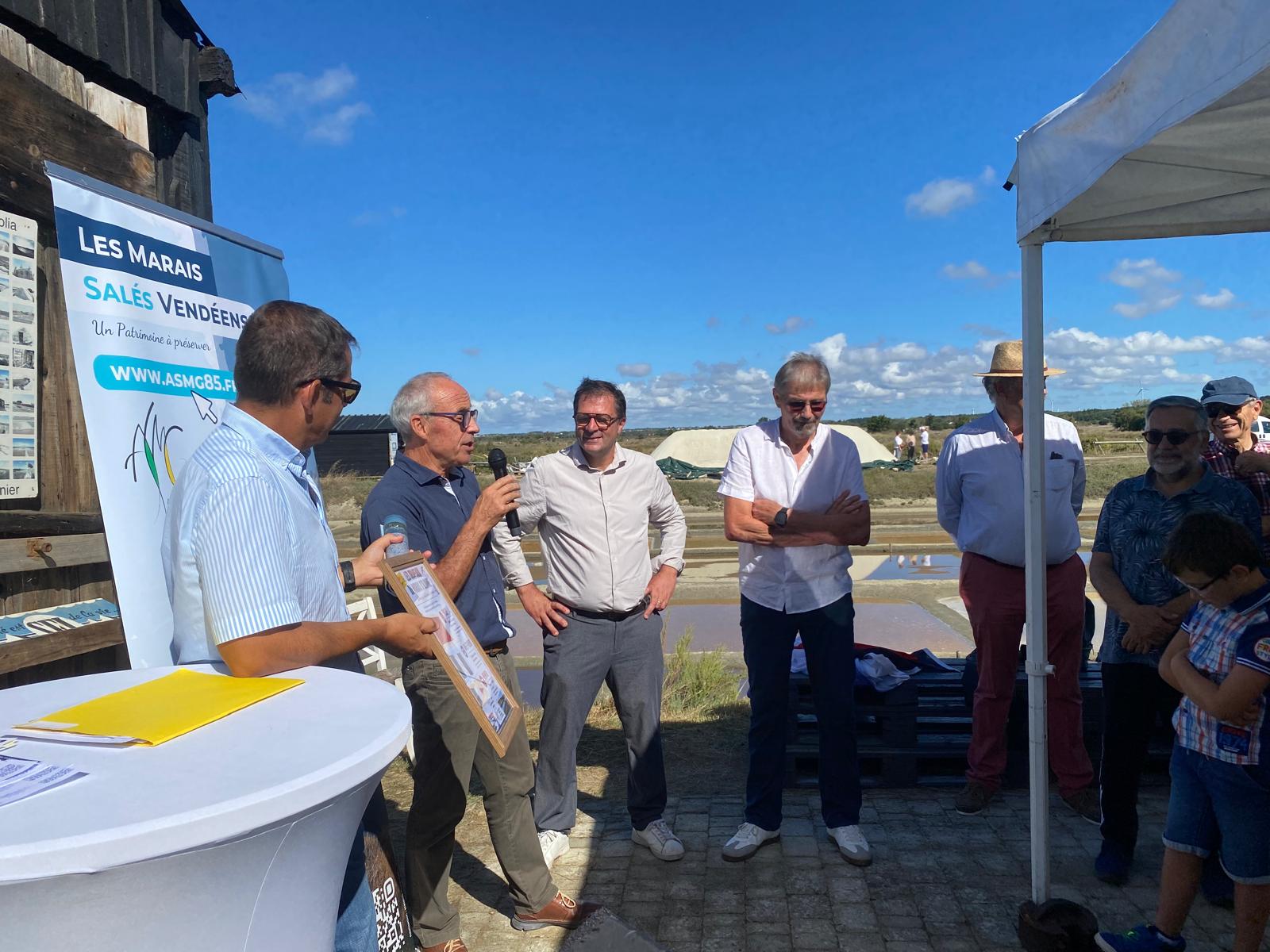 ASMG Inauguration du mât marais île d'olonne